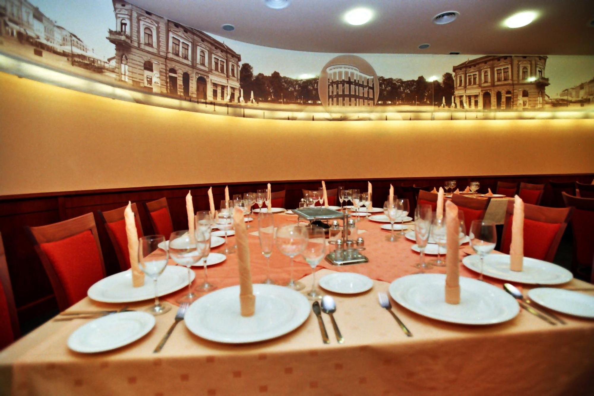 Hotel Savus Slavonski Brod Luaran gambar
