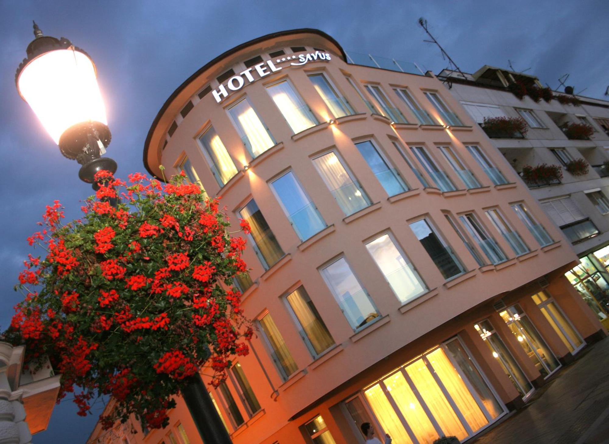 Hotel Savus Slavonski Brod Luaran gambar